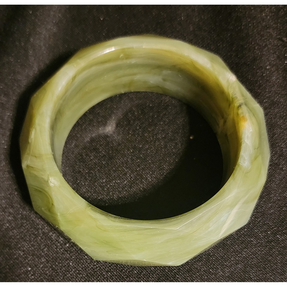 VTG Marbled Olive Green Faceted Chunky Bangle Bracelet 1in Wide Size 6 3/4" - Picture 7 of 8
